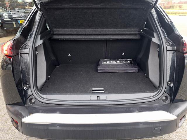 Peugeot e-2008 EV Active Pack 50 kWh | SOH: nnb | Climate | Navi | Cruise Control |