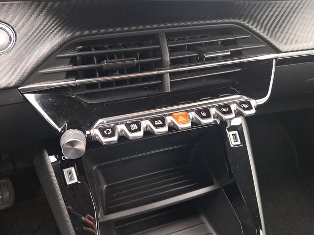 Peugeot e-2008 EV Active Pack 50 kWh | SOH: nnb | Climate | Navi | Cruise Control |