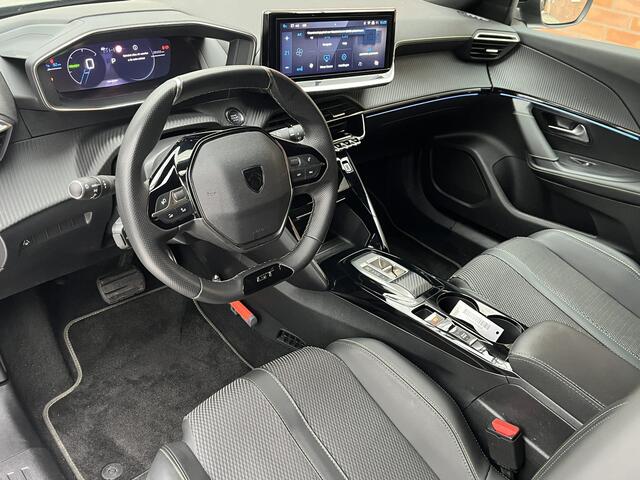 Peugeot e-2008 EV GT 54 kWh | Keyless | Carplay/Android Auto |