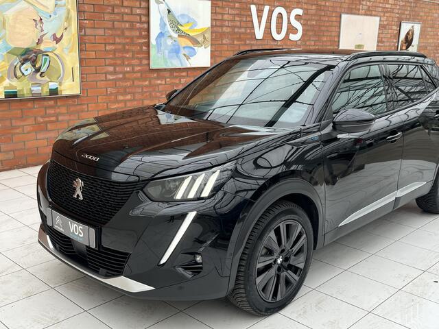 Peugeot e-2008 EV GT Pack 50 kWh | Schuifdak | Stoelverwarming | Keyless | Trekhaak afneembaar |