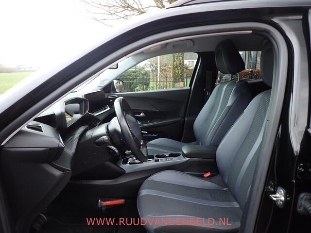 Peugeot e-2008 EV Allure 50 kWh SOH 94% / CARPLAY / CRUISE / ACHTERUITRIJCAMERA