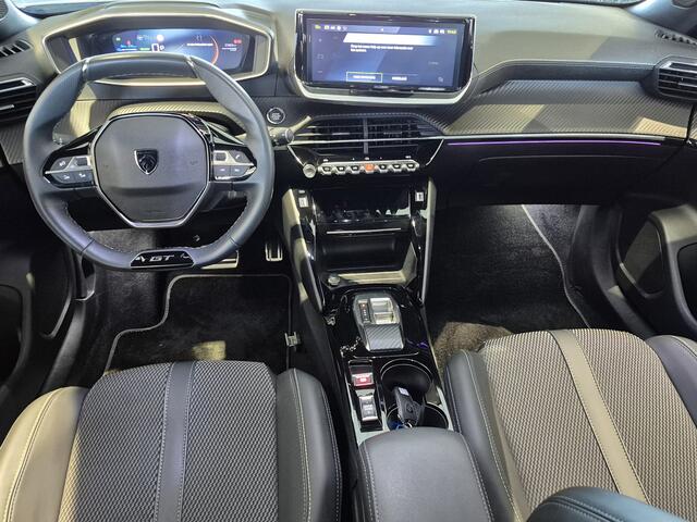 Peugeot e-2008 EV GT 54 kWh 3-Fase | Navigatie | Camera | Apple Carplay en Android Auto | Keyless Entry | two Tone| Laadkabel aanwezig | Nieuw Type !!