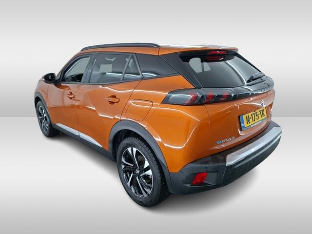 Peugeot e-2008 EV Allure Pack 50 kWh 3-Fase 1e-Eig. & Dealer-Onderh. BOVAG-Garantie. NL-Auto.