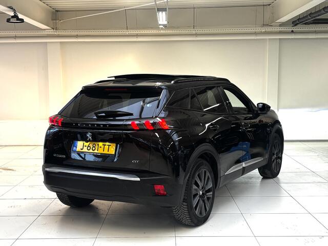 Peugeot e-2008 EV GT 50 kWh | ELEKTRISCH SCHUIFDAK | Alcantara | Stoelverwarming | Navigatie | Adaptive cruise control