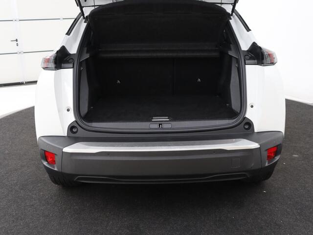 Peugeot e-2008 EV GT 50 kWh | SOH 91% | 3 Fase | Stoelverwarming | Leder/Alcantara | Adaptive cruise | Keyless | Navigatie | Carplay | Full LED