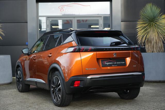 Peugeot e-2008 EV GT Pack 50 kWh 136 pk Navigatie/Stoelverwarming/AdaptieveCruiseControl