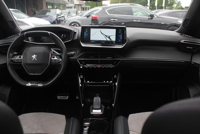 Peugeot e-2008 EV GT Pack 50 kWh / Camera / Virtual Cockpit / Half leder / 18'' / Navigatie / Keyless / Cruise Control / Dodehoek detectie