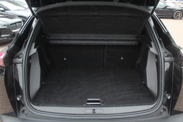 Peugeot e-2008 EV GT Pack 50 kWh / Camera / Virtual Cockpit / Half leder / 18'' / Navigatie / Keyless / Cruise Control / Dodehoek detectie