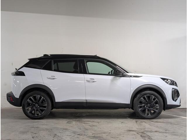 Peugeot e-2008 GT EV 3-FASEN 54kWh 156pk | SCHUIF/KANTELDAK | CAMERA | NAVI | ALCANTARA/LEDER | ADAPTIVE CRUISE | 18" LM-VELGEN | KEYLESS ENTRY