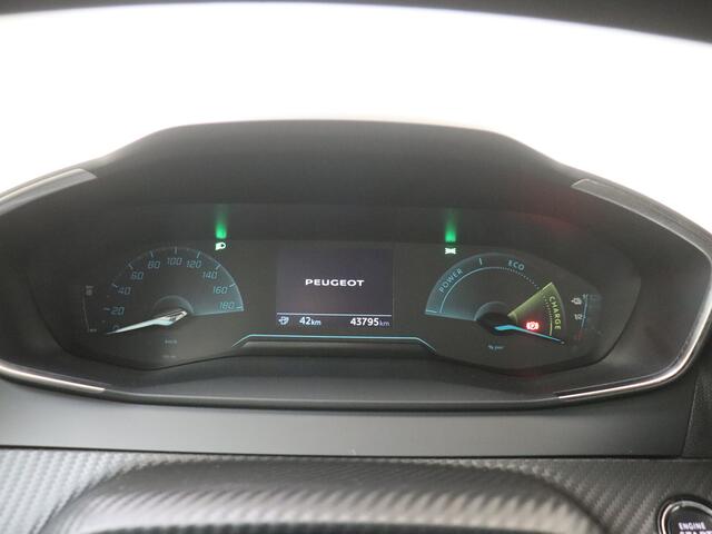 Peugeot e-2008 EV Allure 50 kWh | Carplay | Keyless Start | Clima | Parkeerhulp |
