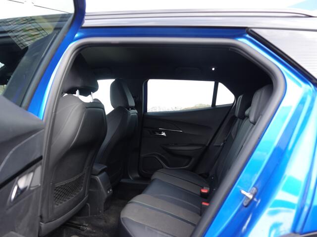 Peugeot e-2008 EV GT 50 kWh H-LEER | NAVI | CAMERA | ECC | CRUISE