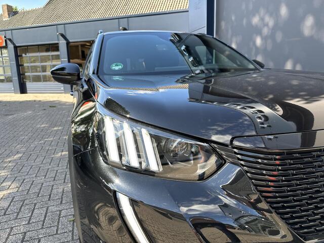 Peugeot e-2008 EV GT | 3 Fase Lader | Volledig Nappa Lederen Bekleding | Navigatie | Adaptieve Cruise Control |3D i-Cockpit | Camera | Climate Control | Stoelverwarming |