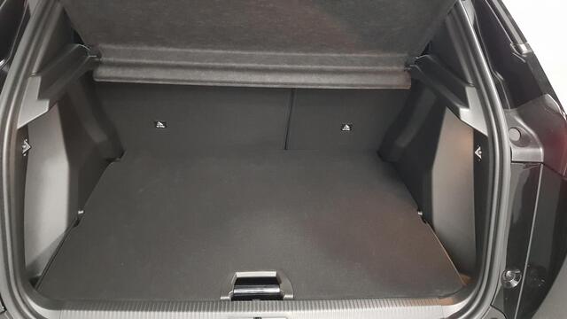 Peugeot e-2008 EV Allure Pack 50 kWh | Navigatie | Climate control | 3D Digitale cockpit | Camera | Lichtmetalen Velgen