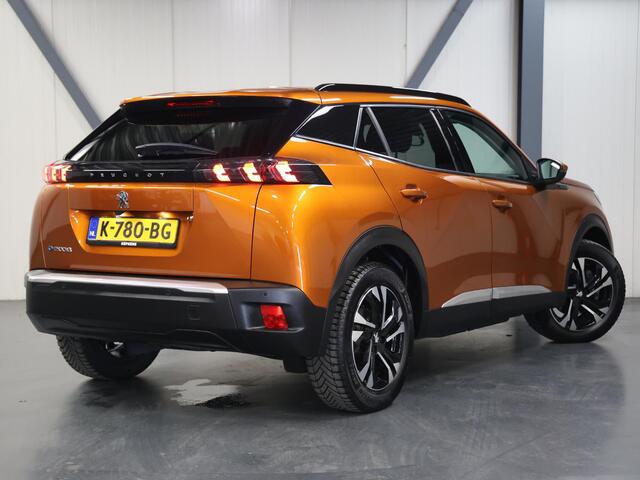 Peugeot e-2008 Allure 50kWh 136PK | 1ste eigenaar | ACCURAPPORT 90% | Camera | LED lampen | LEER/stof | Navigatie | Climate Control | Cruise Control | AUTOMAAT | DAB Radio | Parkeersensoren | Privacy Glass | Isofix |