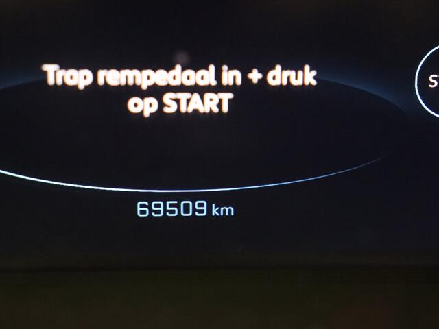 Peugeot e-2008 EV GT Pack 50 kWh | Stoelverwarming | Schuifdak | Alcantara | Camera |