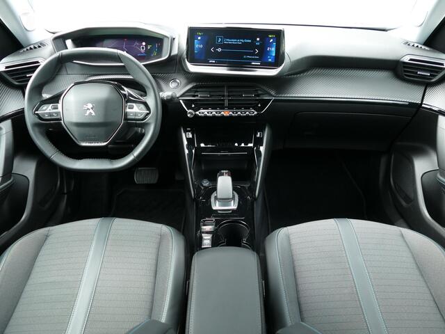 Peugeot e-2008 EV Allure Pack 50 kWh | WLTP 318KM | 3-Fase | Stoelverwarming | Parkeer Camera Achter | Navigatie | Cruise Control | Parkeersensoren Achter | Start/Stopknop |