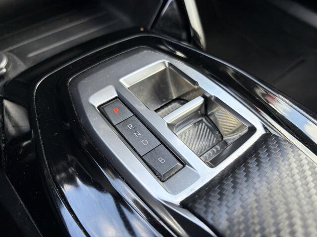 Peugeot e-2008 EV Active Pack 50 kWh Facelift model | Apple Android | Navi | Parkeersensoren