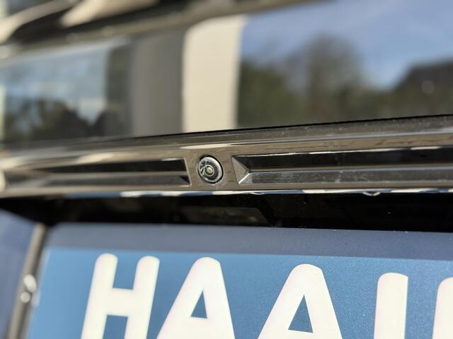 Peugeot e-2008 EV GT Avantage 50 kWh | Climate & Cruise Control | Navigatie | Achteruit Rijd Camera | Dodehoek Sensoren | LMV |