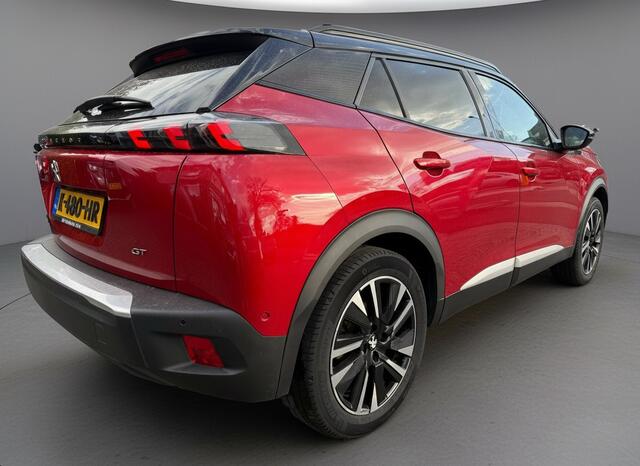 Peugeot e-2008 EV GT 50 kWh Aut. Pano | Camera | Navi & CarPlay