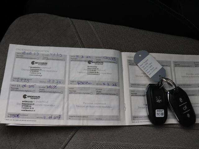 Peugeot e-2008 EV GT 50 kWh 3 fase | SoH 91,1% | ACC | Camera | Dealeronderhouden! | Navigatie!