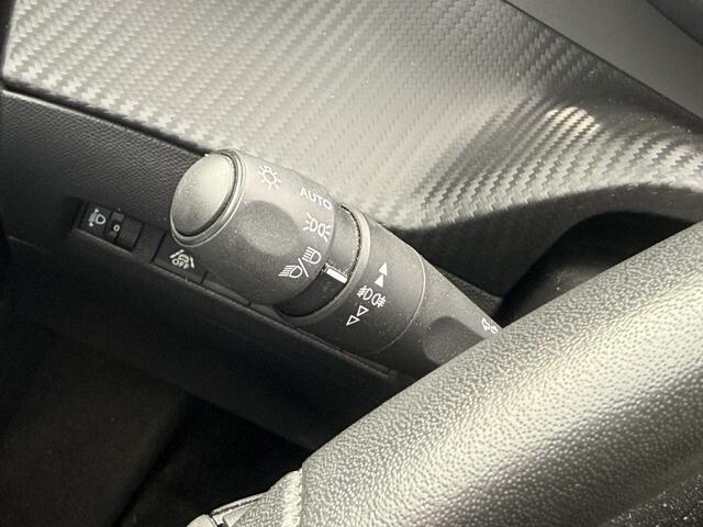 Peugeot e-2008 EV Allure Pack 50 kWh