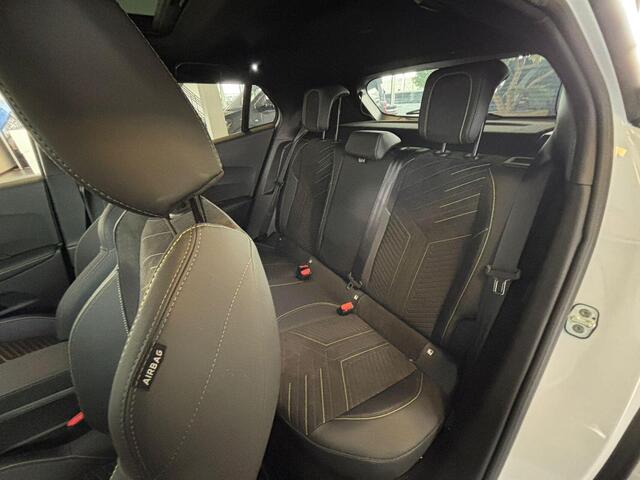 Peugeot e-2008 GT 54 kWh 156PK | Pano | El. stoelen | Alcantara