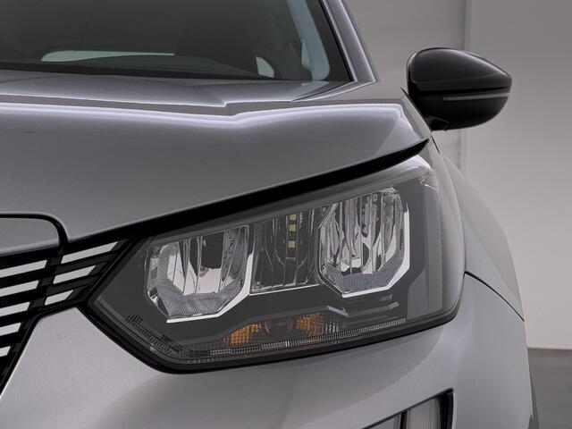 Peugeot e-2008 EV Active Pack 50 kWh Camera | Navigatie | Cruise | Dealer onderhouden |