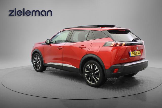 Peugeot e-2008 Allure 50 kWh - Digital Cockpit, Panorama, Carplay, Camera, Navi, Cruise, Stoelverw. SOH 87,8%