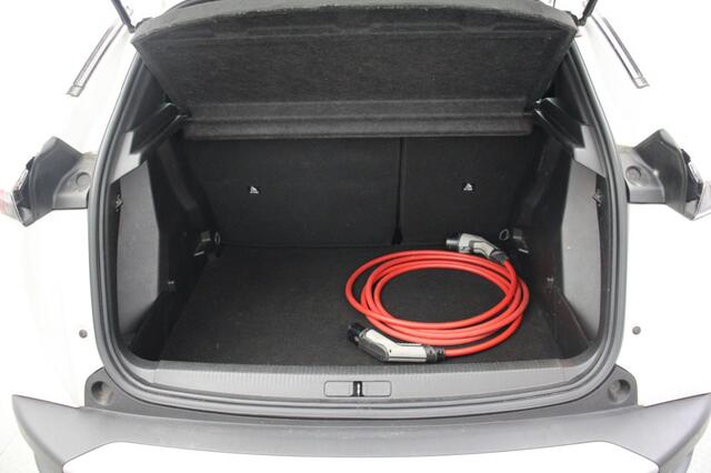 Peugeot e-2008 50 kWh - Carplay, Stoelverw. SOH 92%
