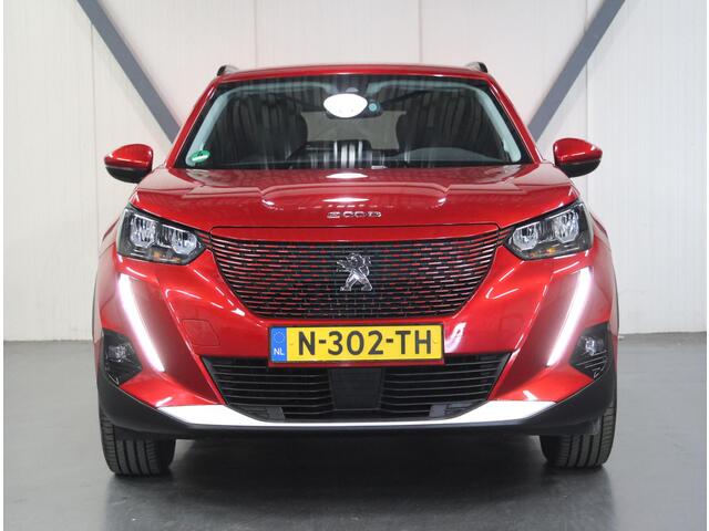 Peugeot e-2008 EV Allure Pack 50 kWh 136PK | Accurapport 92%| 1ste eigenaar | AppleCarplay/Android Auto | Armsteun | AUTOMAAT | Keyless | Stoelverwarming | Adaptive Cruise Control | Climate Control | FULL LED | Isofix | Parkeersensoren | Privacy Glass |