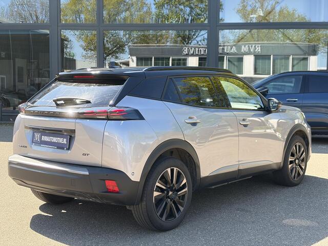 Peugeot e-2008 GT WARMTEPOMP| SOH 96% | ACHTERUITRIJCAMERA| RIJSTROOK-ASSISTENT| APPLE CARPLAY/ ANDROID AUTO| FABRIEKSGARANTIE PEUGEOT TOT 01-2027| 19.440KM!|