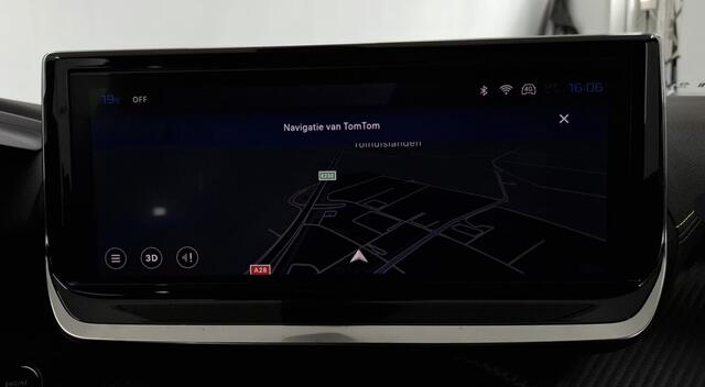 Peugeot e-2008 EV GT Avantage 54 kWh 360 camera / Navigatie / Lage km stand