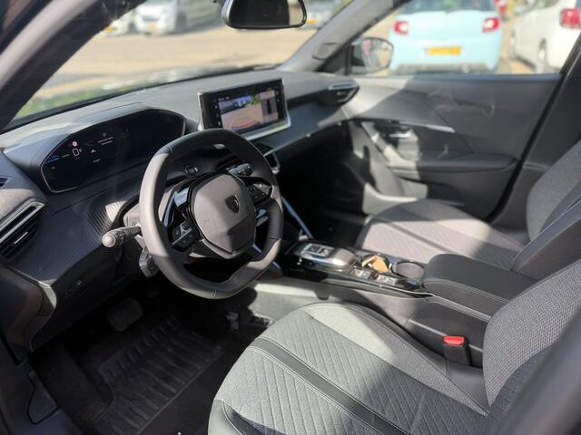 Peugeot e-2008 EV Allure Avantage 54 kWh 360* Camera / Adapt. Cruise / Navi