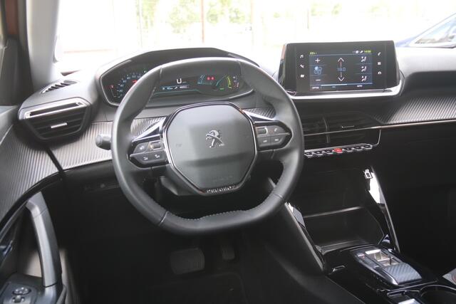 Peugeot e-2008 EV Active Pack 50 kWh, Camera, Cruise, Navi