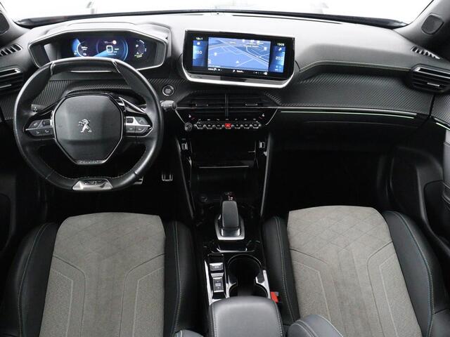 Peugeot e-2008 EV GT Pack 50 kWh | SOH 91,8% | Stoelverwarming | Adaptive cruise | Leder/Alcantara | Carplay | Keyless | Sfeerverlichting | Camera | Navigatie | Parkeerhulp | Full LED | Bluetooth