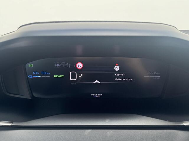 Peugeot e-2008 EV Allure Avantage 54 kWh | 360 camera | Adaptive cruise | Prijs is rijklaar