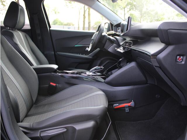 Peugeot e-2008 EV Blue Lease Allure 50 kWh | Navi / Camera / Climate