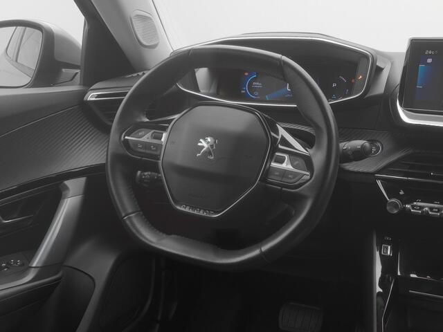 Peugeot e-2008 EV Allure 50 kWh | CAMERA | CARPLAY | STOELVERWARMING