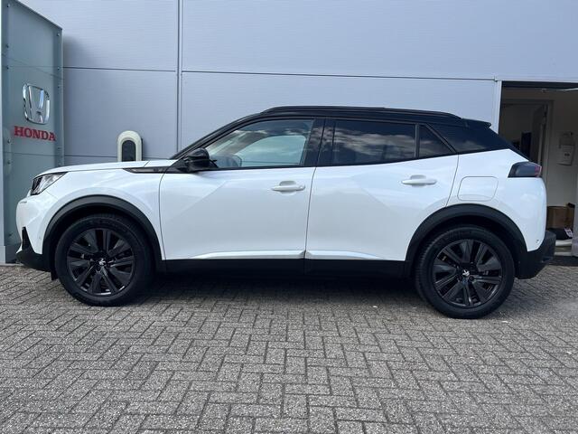Peugeot e-2008 EV GT-Pack 50 kWh - Schuif/kanteldak | CarPlay | 360 camera | Stoelverw.