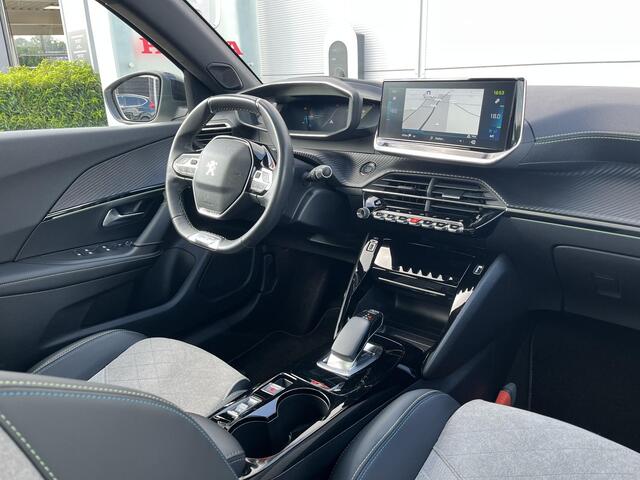 Peugeot e-2008 EV GT-Pack 50 kWh - Schuif/kanteldak | CarPlay | 360 camera | Stoelverw.