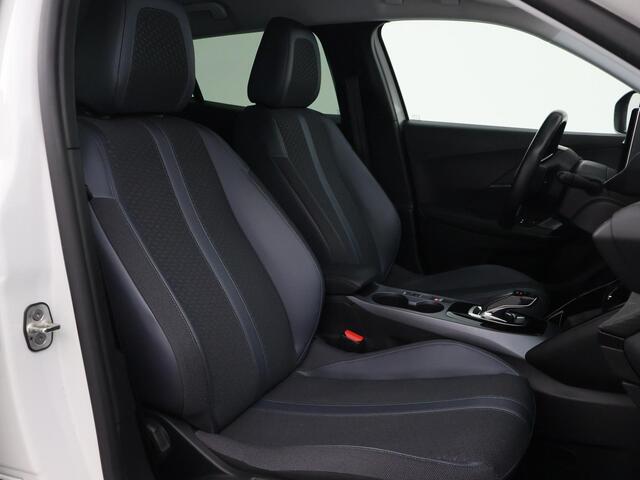 Peugeot e-2008 EV ALLURE 50 kWh + CAMERA | LED | PRIVACY | APPLE CARPLAY | ANDROID AUTO