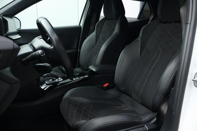 Peugeot e-2008 EV GT Pack 50 kWh / Carplay / Stoelverwarming / Keyless