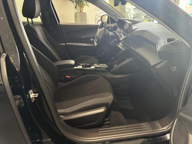 Peugeot e-2008 EV Active Pack 50 kWh