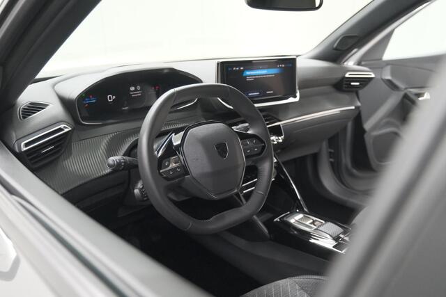 Peugeot e-2008 EV Allure 54 kWh | SOH 97,2% | 360 Camera | Dodehoekdetectie | 11 KW Lader | Apple Carplay