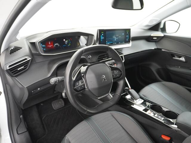 Peugeot e-208 EV Allure Pack 50kWh Apple Carplay Android Auto Camera Navi Stoelverwarming DAB+ Keyless Regen/Lichtsensor Lmv 16" Led Bluetooth Rijstrooksensor met correctie Verkeersbord detectie Fase 3 Laden 19 euro belasting per 3 maanden nieuwprijs ¤ 33.500 euro