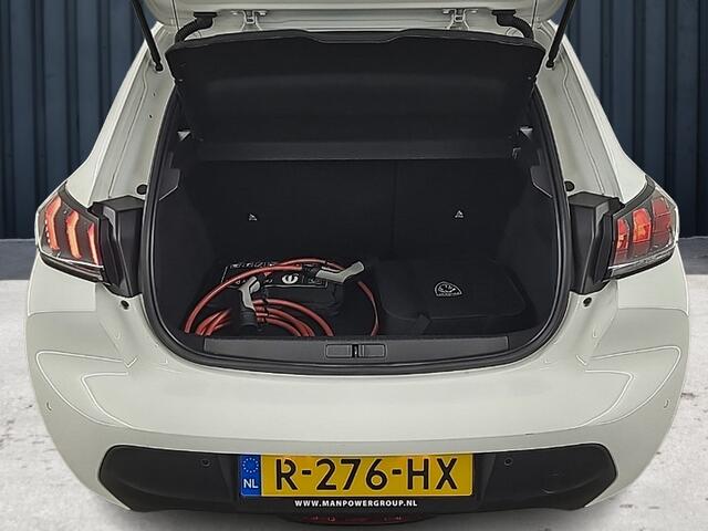 Peugeot e-208 EV Active Pack 50 kWh (136 PK) 1e-Eig. & Dealer-Onderh. BOVAG-Garantie. NL-Auto. Navigatie/Apple-Carplay/Android-Auto, Cruisecontrol, Keyless-Start, Parkeersensoren, DAB, Licht-Zicht-Pakket, Lm-Velgen-16Inch, Privacy-Glas