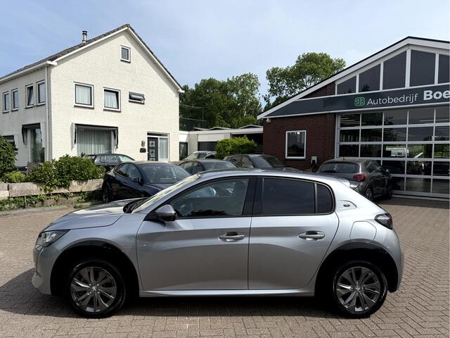 Peugeot e-208 EV Allure Pack 50 kWh 28339km, Camera, App Connect
