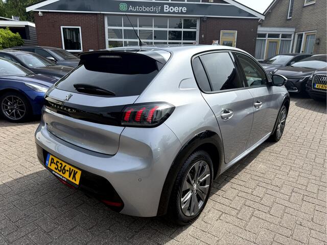 Peugeot e-208 EV Allure Pack 50 kWh 28339km, Camera, App Connect