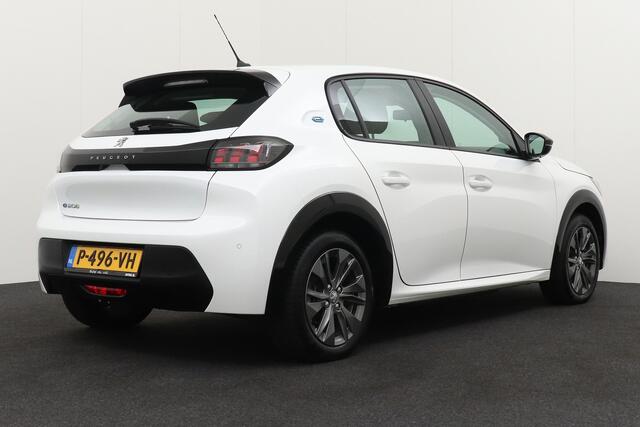 Peugeot e-208 EV Active Pack 50 kWh 350 KM Actieradius 3-Fase Carplay Navi LED