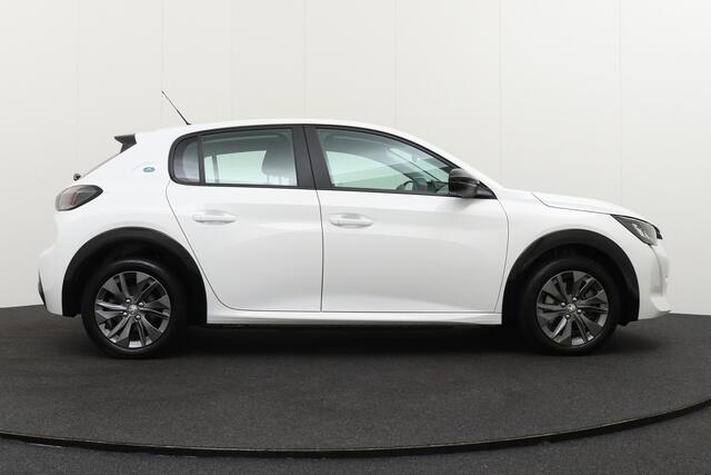 Peugeot e-208 EV Active Pack 50 kWh 350 KM Actieradius 3-Fase Carplay Navi LED